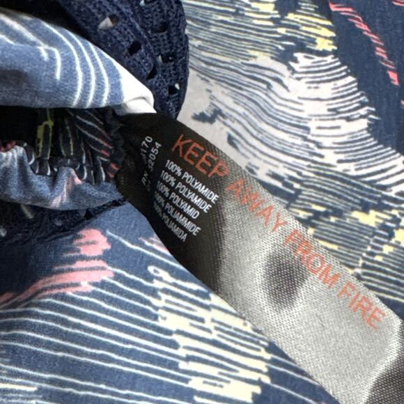 New Free People Movement In The Wild Printed Supernova Combo Shorts Women’s Sz S - Picture 9 of 9